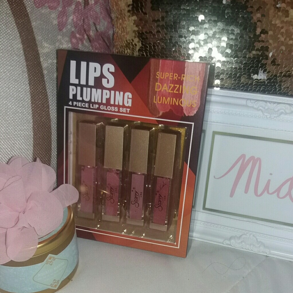 SOLD OUT LIP PLUMPERS 4 PIECE SET - Picture 1 of 2